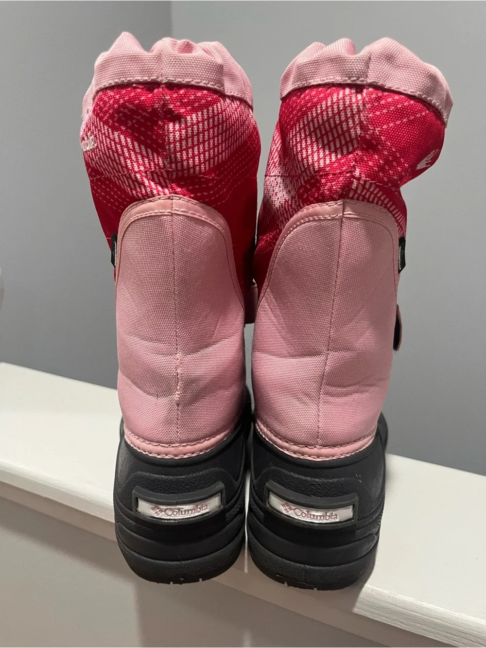 Columbia Girls Kids Size 3  Waterproof Winter Snow Boots Pink & Gray